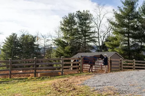 Exterior - 129 Shemariah Rd, Middlebrook, VA 24459 photo 13 of 14
