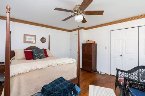 Bedroom - 129 Shemariah Rd, Middlebrook, VA 24459 photo 4 of 8