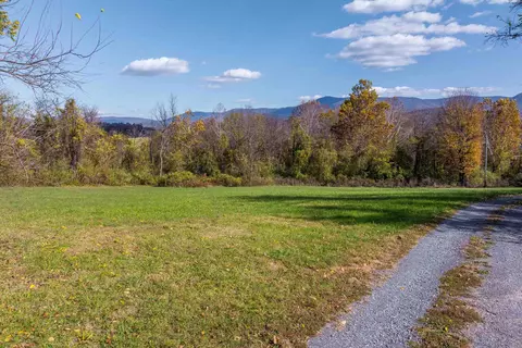 326 328 Running Pine Rd, Luray, VA 22835