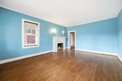 Living - 645 Maple Ave, Waynesboro, VA 22980 photo 1 of 3