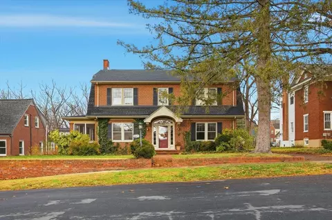Exterior - 645 Maple Ave, Waynesboro, VA 22980 photo 2 of 19