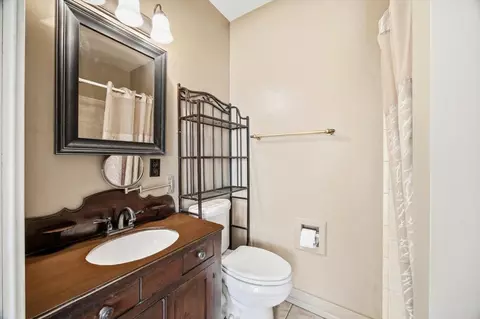 Bath - 645 Maple Ave, Waynesboro, VA 22980 photo 3 of 3