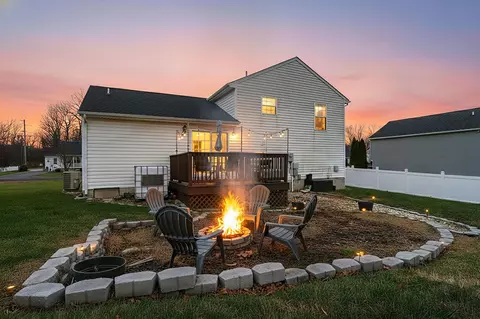 32 Woodside Dr, Waynesboro, VA 22980