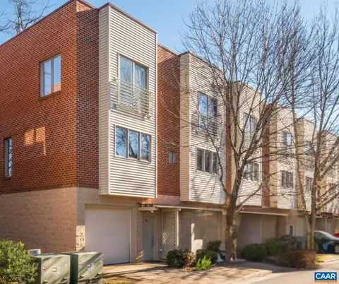 1013 Linden Ave #H, Charlottesville, VA 22902