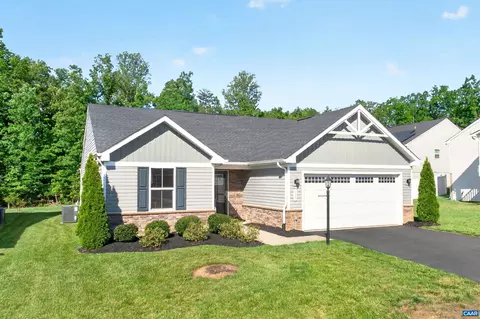 153 Park Dr, Palmyra, VA 22963