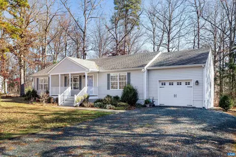 17 Seminole Trl, Palmyra, VA 22963
