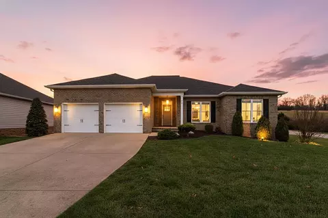 78 Autumn Bluff Dr, Weyers Cave, VA 24486
