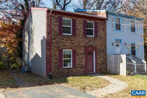 904 Rock Creek Rd, Charlottesville, VA 22903