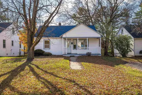 2224 Mt Vernon St, Waynesboro, VA 22980