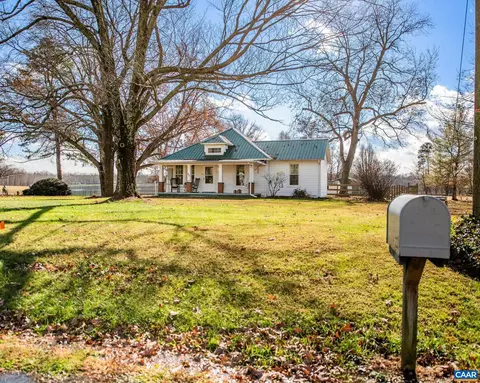 Exterior - 22 Quarter Ln, Buckingham, VA 23921 photo 3 of 12