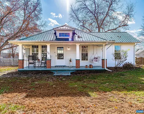22 Quarter Ln, Buckingham, VA 23921
