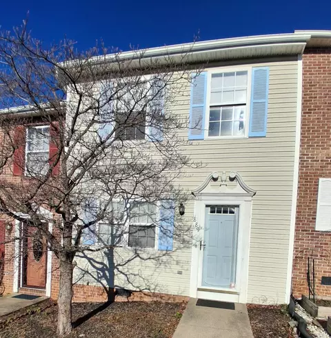 889 Northfield Ct, Harrisonburg, VA 22802