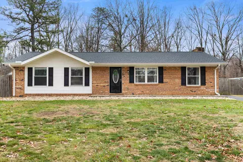77 Greenway Rd, Stuarts Draft, VA 24477