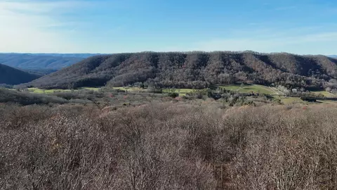 Charlie Bird Dr, Hot Springs, VA 24445