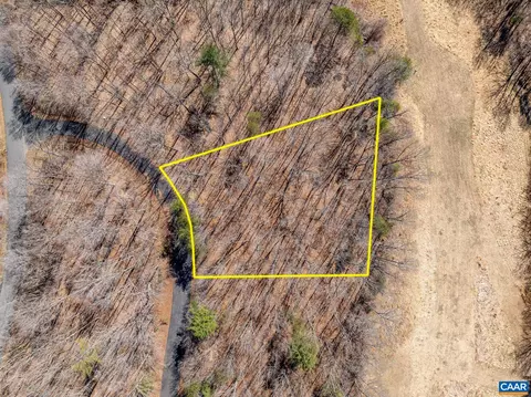 290 Merion Dr, Gordonsville, VA 22942
