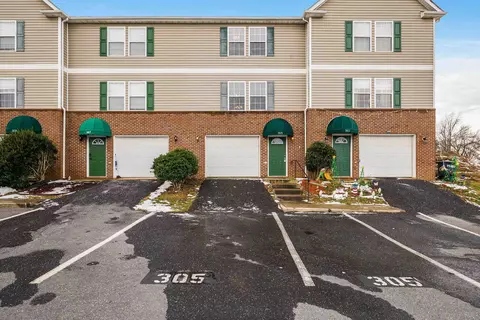 305 Emerson Ln, Harrisonburg, VA 22801
