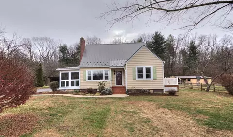 7011 S East Side Hwy, Elkton, VA 22827