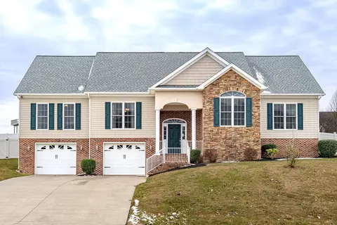 6250 Dotts Ln, Penn Laird, VA 22846