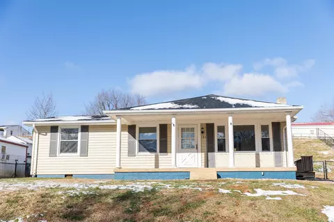 184 SW Hillside Dr SW, Buena Vista, VA 24416