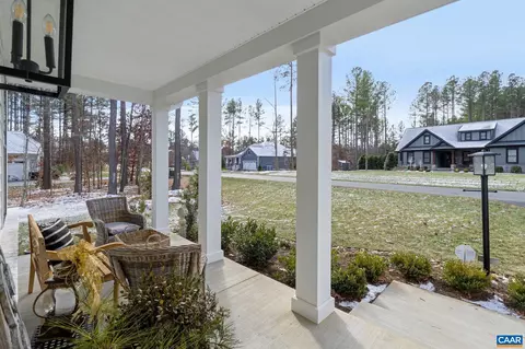 62 Pine Shadow Ct, Troy, VA 22974 photo 4