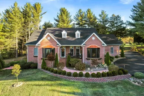 40 Birdsong Ln, Edinburg, VA 22824