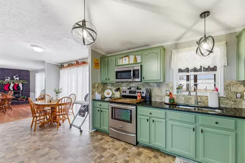 Kitchen - 1161 E Main St E, Stanley, VA 22851 photo 4 of 6