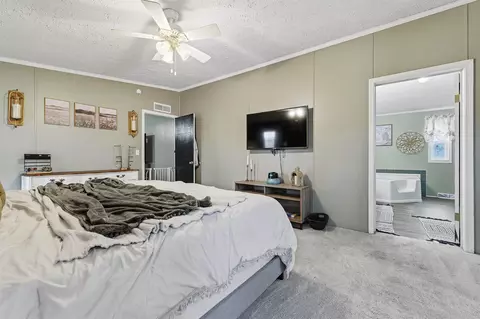 Bedroom - 1161 E Main St E, Stanley, VA 22851 photo 3 of 7