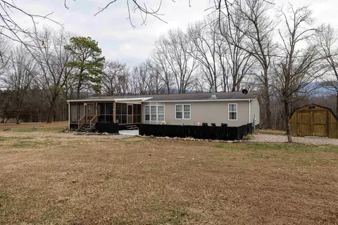 Exterior - 1161 E Main St E, Stanley, VA 22851 photo 9 of 23