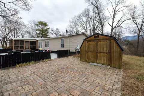 Exterior - 1161 E Main St E, Stanley, VA 22851 photo 17 of 23