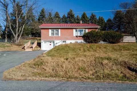120 Shutterlee Mill Ln, Staunton, VA 24401