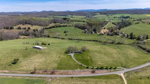 View/Area - 2834 Brownsburg Tpke, Raphine, VA 24472 photo 17 of 18