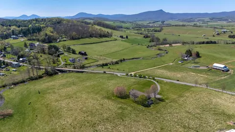 View/Area - 2834 Brownsburg Tpke, Raphine, VA 24472 photo 13 of 18