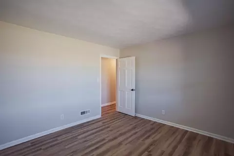 Bedroom - 2834 Brownsburg Tpke, Raphine, VA 24472 photo 4 of 6