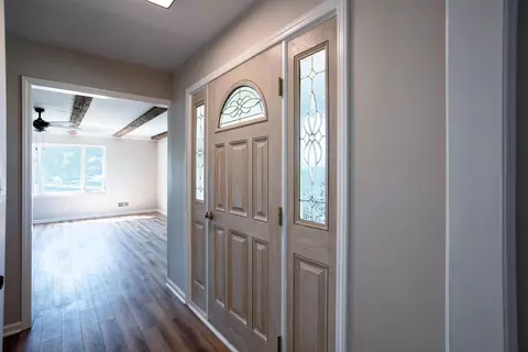 Entry Way - 2834 Brownsburg Tpke, Raphine, VA 24472 photo 1 of 1