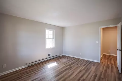 Bedroom - 2834 Brownsburg Tpke, Raphine, VA 24472 photo 3 of 6
