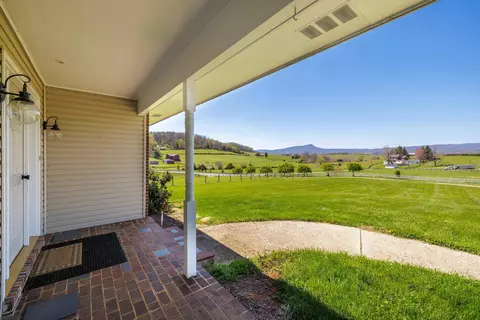 Exterior - 2834 Brownsburg Tpke, Raphine, VA 24472 photo 11 of 18