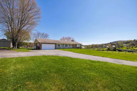 Exterior - 2834 Brownsburg Tpke, Raphine, VA 24472 photo 9 of 18