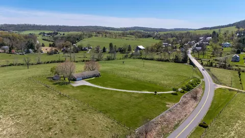 View/Area - 2834 Brownsburg Tpke, Raphine, VA 24472 photo 2 of 18