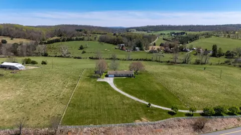 View/Area - 2834 Brownsburg Tpke, Raphine, VA 24472 photo 3 of 18