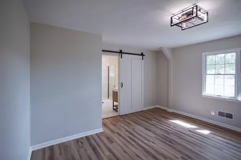 Bedroom - 2834 Brownsburg Tpke, Raphine, VA 24472 photo 1 of 6