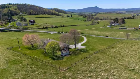 2834 Brownsburg Tpke, Raphine, VA 24472 photo 63