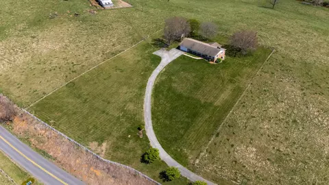 2834 Brownsburg Tpke, Raphine, VA 24472 photo 54