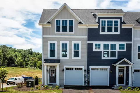 3488 Monterey Dr #37D, Harrisonburg, VA 22801