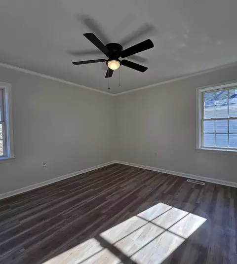 230 Dodge St, Stuarts Draft, VA 24477 photo 12