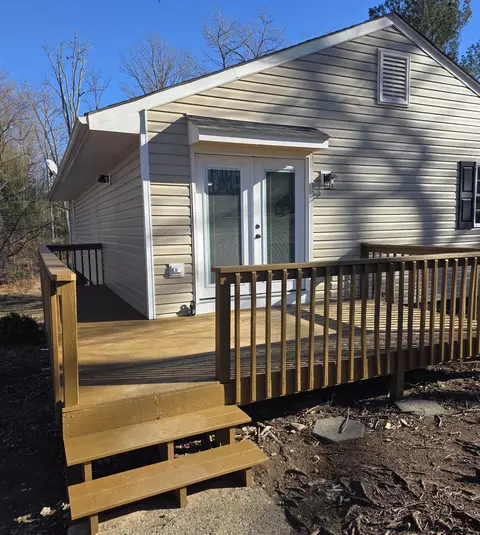 230 Dodge St, Stuarts Draft, VA 24477 photo 2