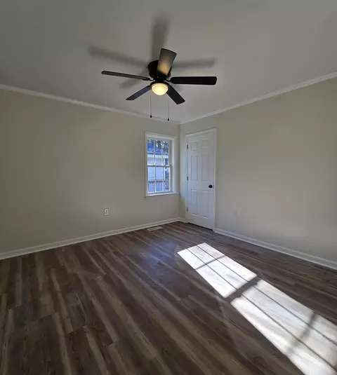 230 Dodge St, Stuarts Draft, VA 24477 photo 10