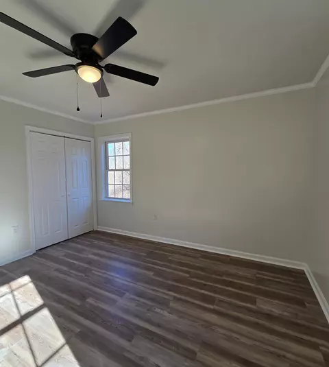 230 Dodge St, Stuarts Draft, VA 24477 photo 11