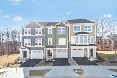 3036 Farrow Cir, Charlottesville, VA 22901