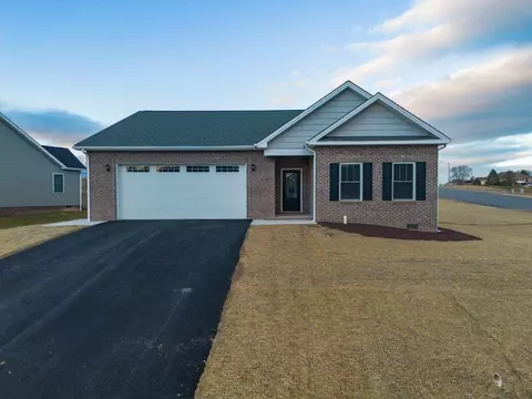 919 Clicks Ln, New Market, VA 22844