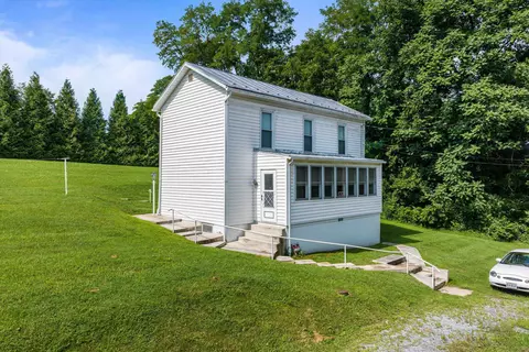 100 Junior Ave, Shenandoah, VA 22849 photo 5